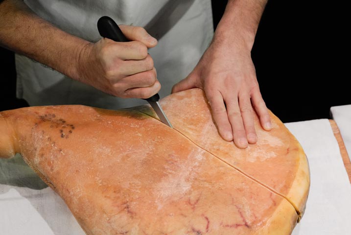 Désossage jambon